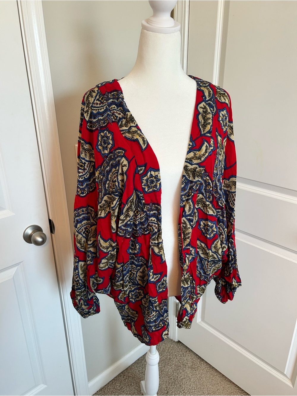 Maurices Red Paisley Open Front Women’s Kimono